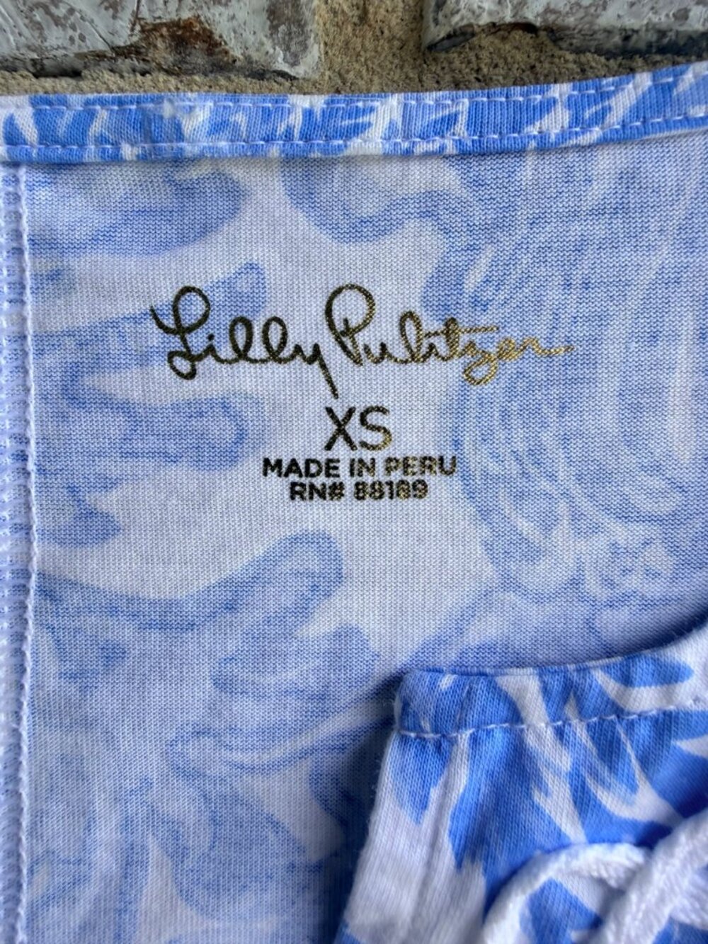 Lilly Pulitzer Short Sleeve Split V-Neck Resort White Aqua Lounge Dress Size XS - Picture 3 of 8